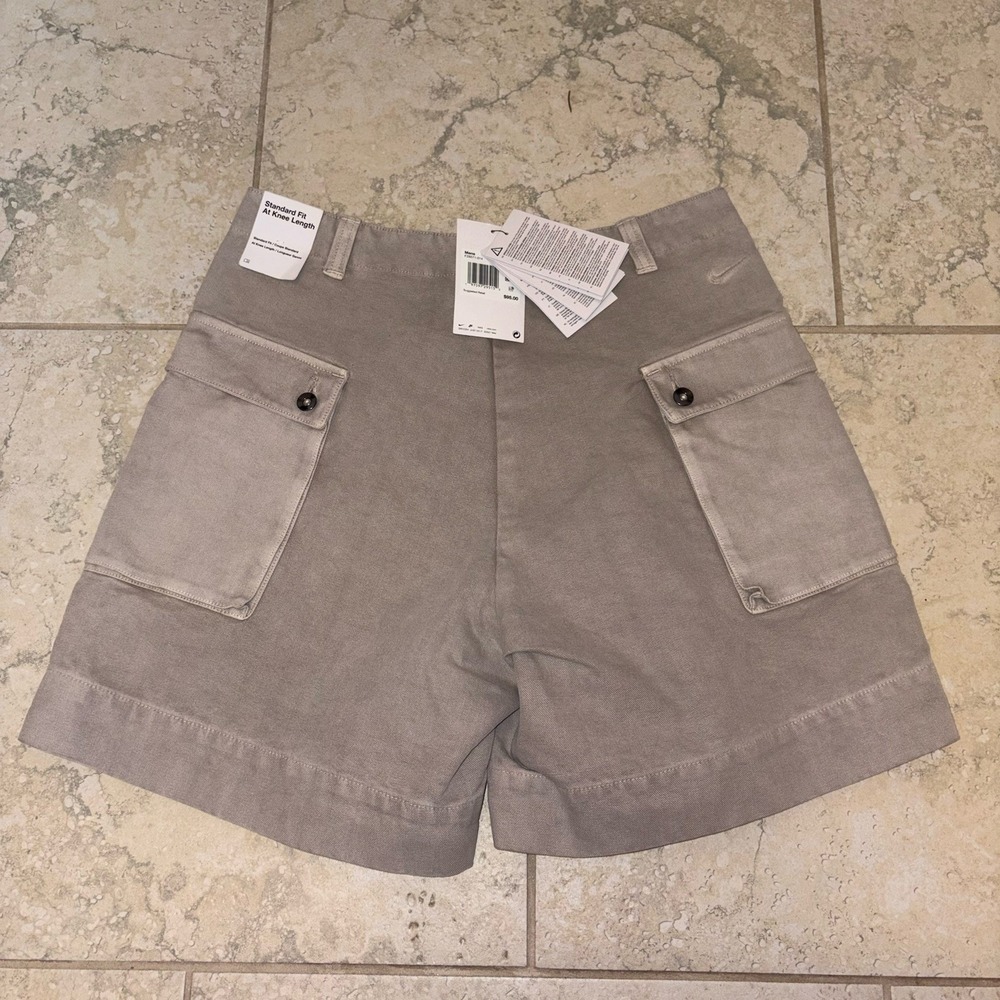 Nike Life Men's Hemp Cargo Shorts FZ6571-014 Size 30 New MSRP $95 Hiking